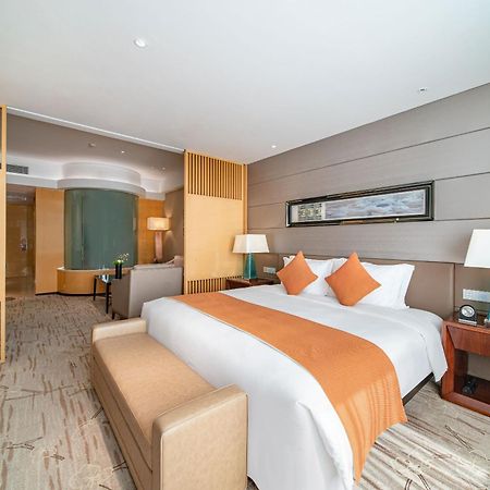 Hotel Nikko Guangzhou Bagian luar foto