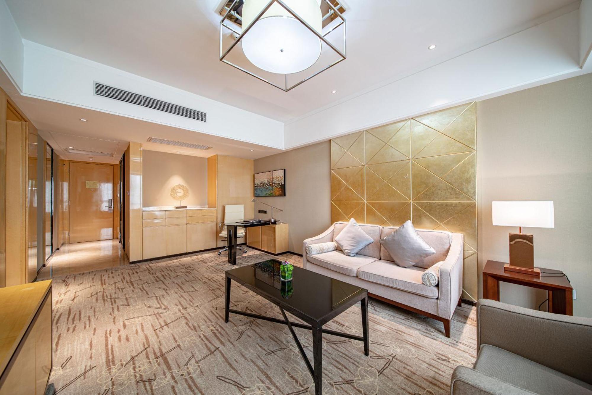 Hotel Nikko Guangzhou Bagian luar foto